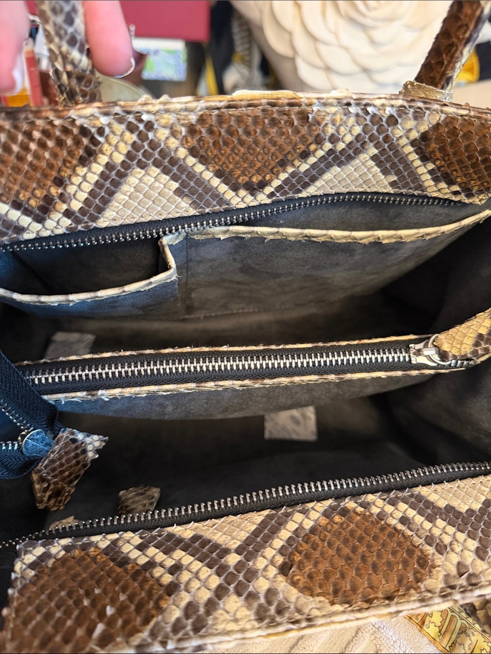 Python custom satchel bag - Picture 12 of 12